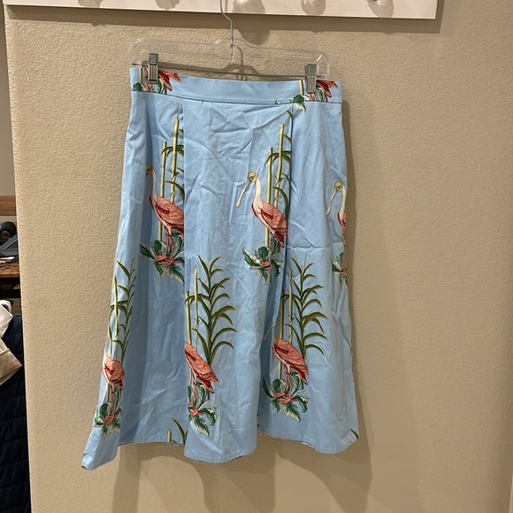 Ann Taylor Skirt with Pockets Size 6 - Picture 2 of 3